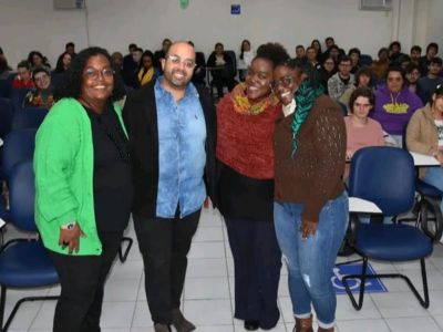 Leia a noticia completa sobre Comissão da OAB/JF realiza palestra, por meio do projeto sobre o Ensino da História e Cultura Afro-Brasileira e Africana, em instituição de ensino da cidade