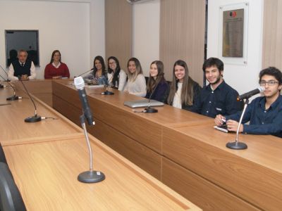 Leia a noticia completa sobre Presidente da OAB/JF realiza reunião com Comissão de Estudantes